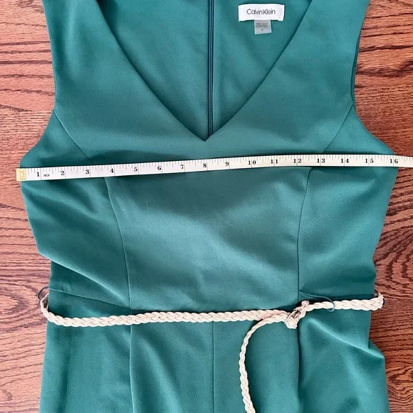 Calvin Klein Sleeveless V-neck Meadow Green Stretch Romper Shorts - Picture 5 of 11